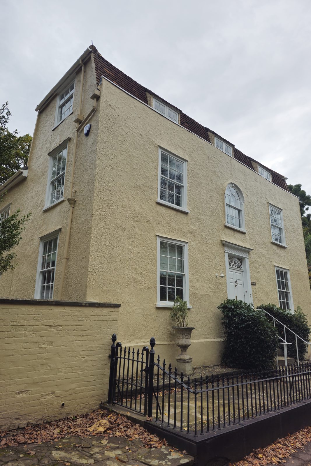 Rendered period townhouse restored in Suffolk